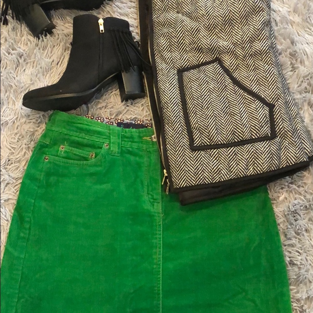 Boden bright green corduroy skirt